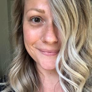 Meet your Posher, Lauren